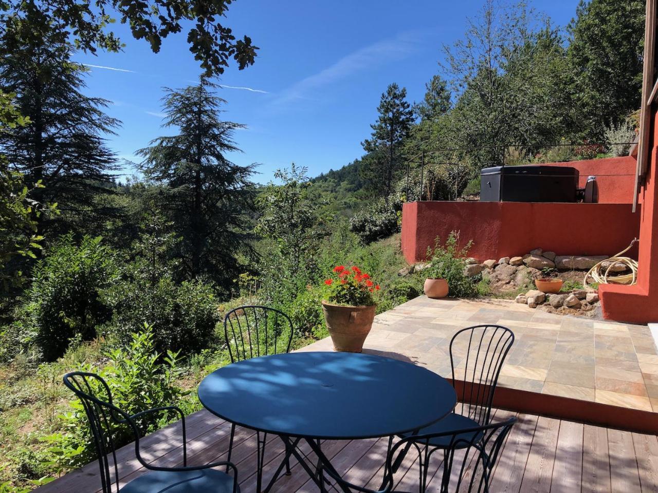 Reve D'Etoiles Bed & Breakfast Saint-Laurent-de-Cerdans Bagian luar foto